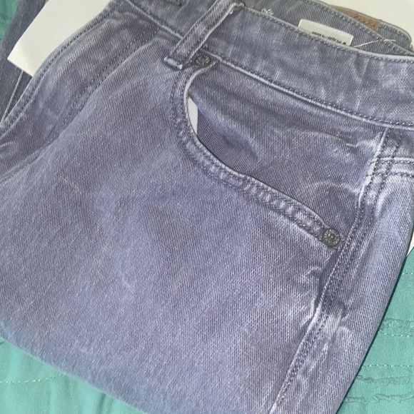 Denim - American eagle size 8 mom Jean stretch EUC